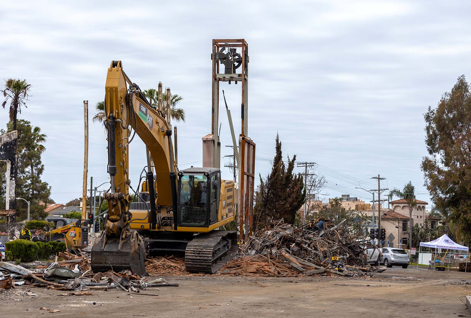 20250417_PalisadesChurchCleanup_Selects_RTW_Risized#3
